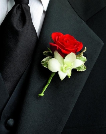 Love Everlasting Boutonniere