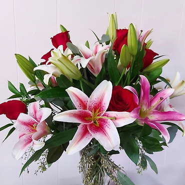 Red roses and Lilies