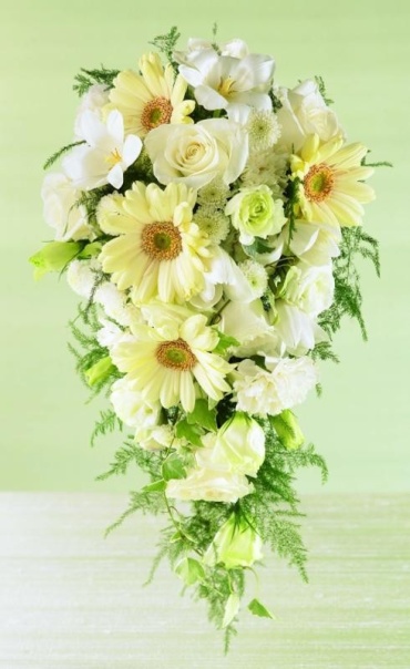 White Chapel Bouquet