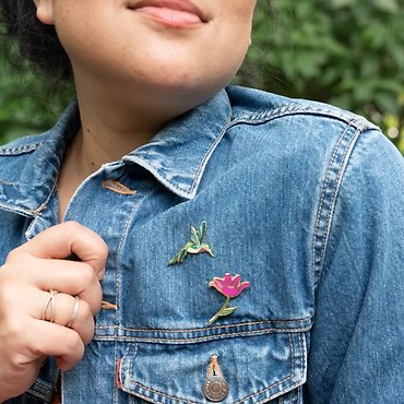 Hummingbird & Pink Lily Flower Gift Pin Set